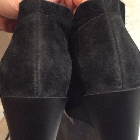 Cole Haan suede wedge ankle boots (sz 6 1/2) - Picture 10 of 11